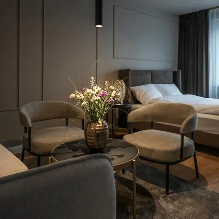 Leipzig Suites Aparthotel *